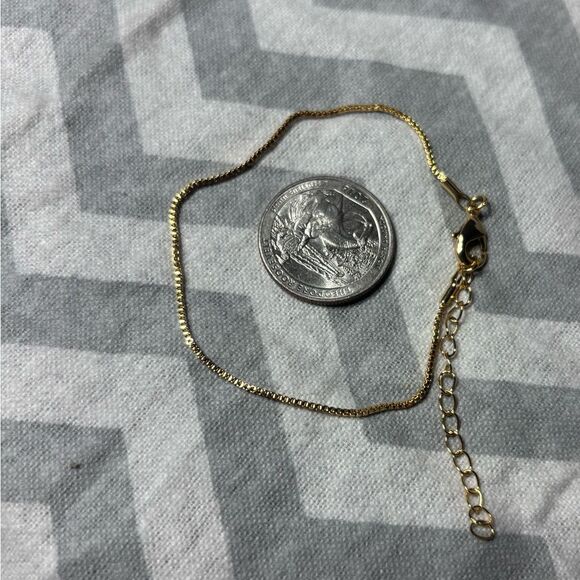 New! Gold Tone Dainty Bracelet Lobster Clasp & Extension - Picture 4 of 4